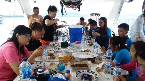 sewa-perahu di manado Trip Tiga Pulau , Sewa Perahu di Manado
