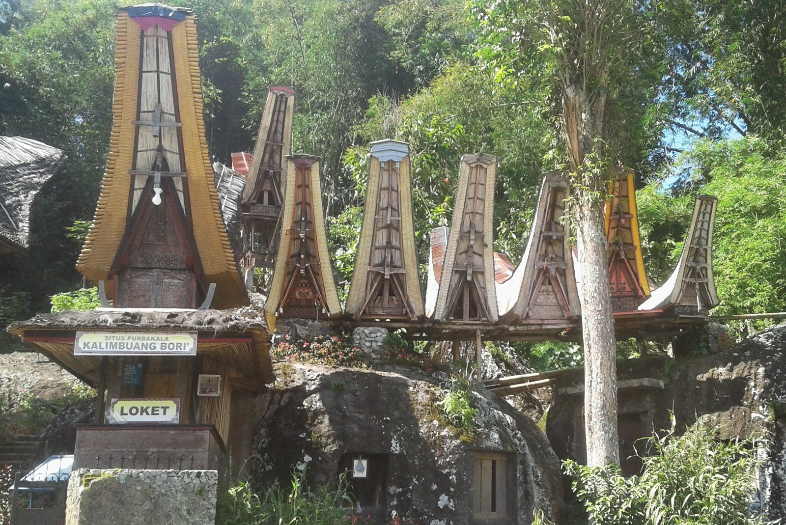 Tana-Toraja Megalithic stone -Tana Toraja