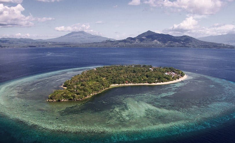 bunaken-island-hop. bunaken-island-hop