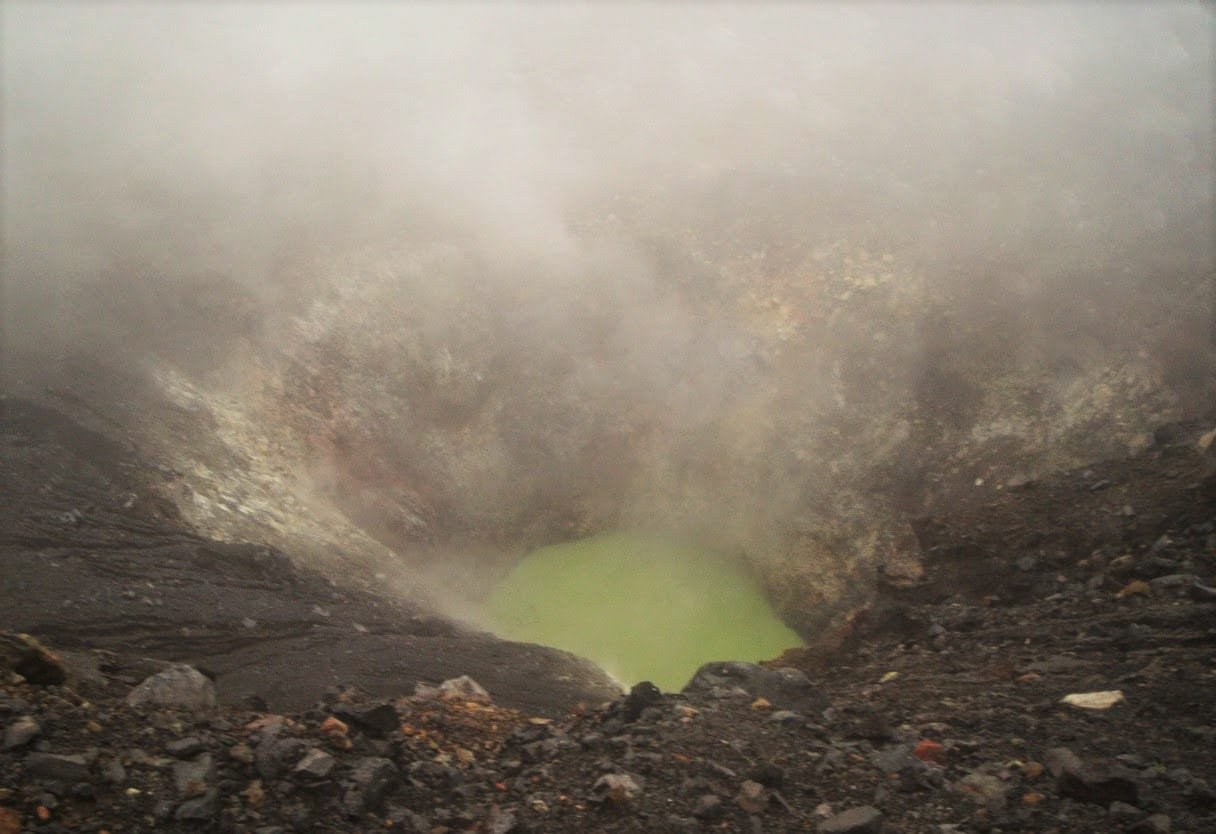 lokon_volcano crater Minahasa tours