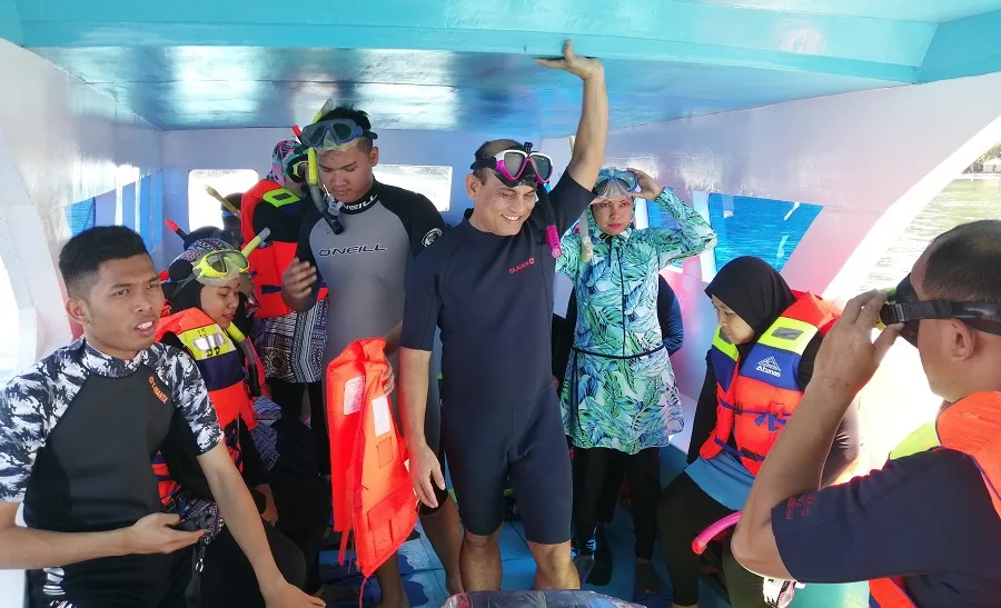 Bunaken snorkeling tour