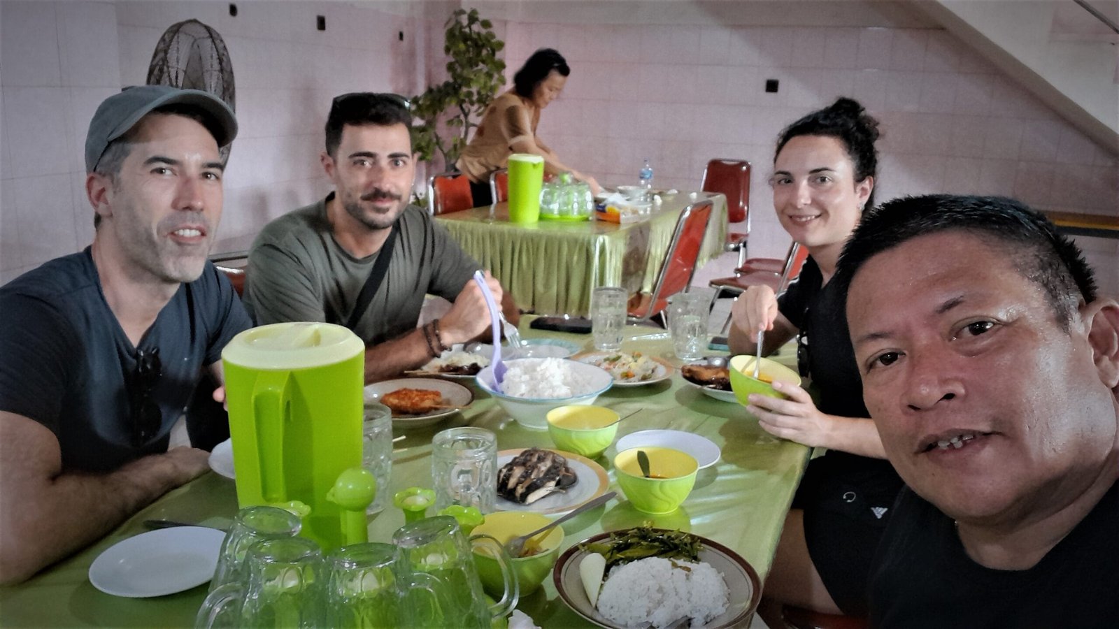 Lunch on tour Tangkoko forest